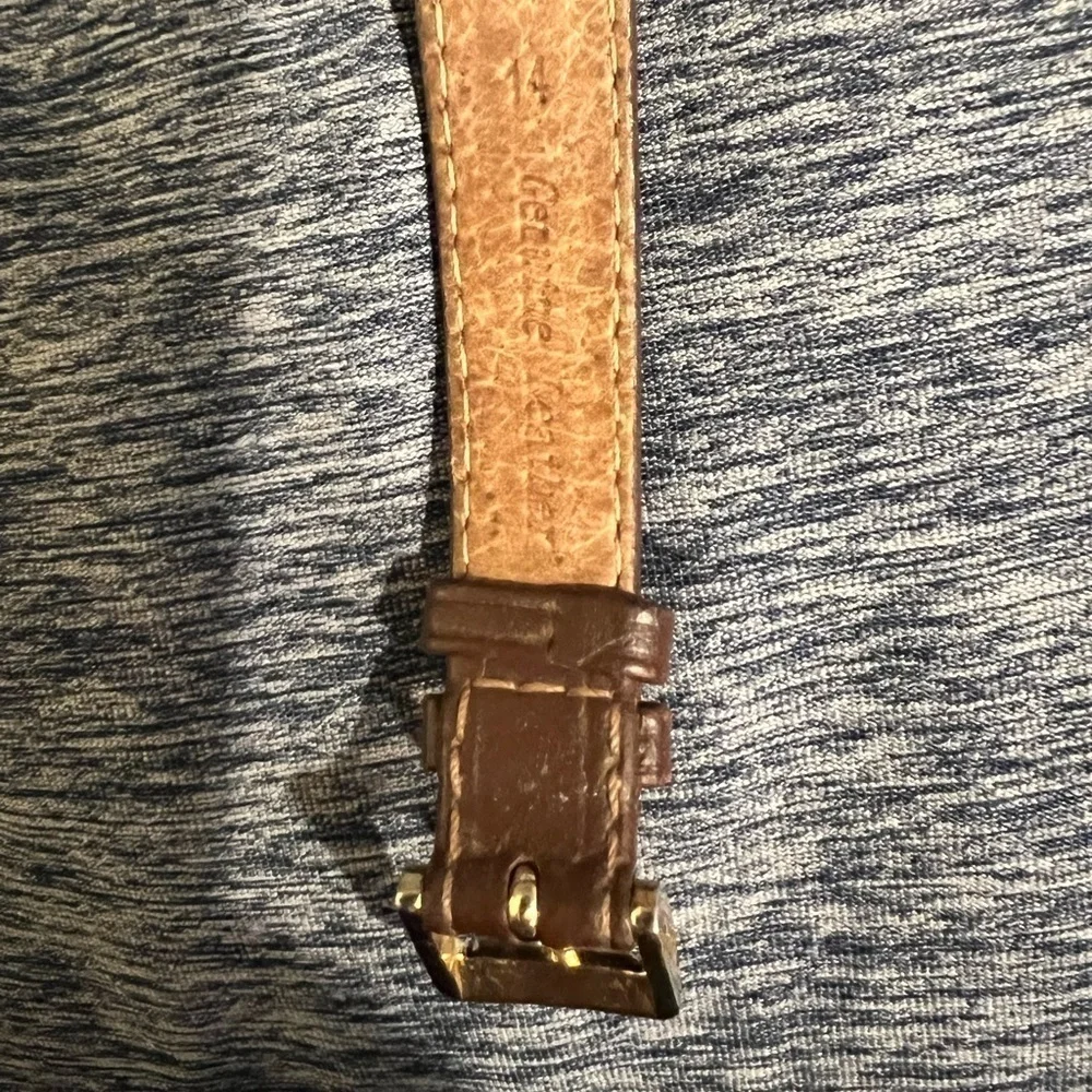 Vintage 1992 Ladies Guess Watch W7
